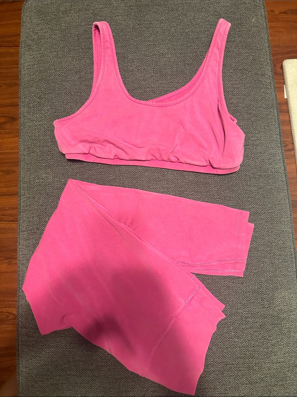 Old Navy Hot Pink Women’s Legging Set